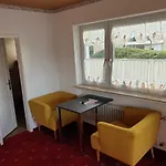 Gaestehaus Am Lindenweg Homestay *