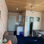 Homestay Gaestehaus Am Lindenweg *