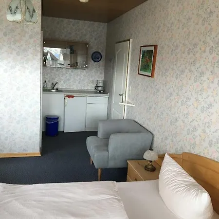 Gaestehaus Am Lindenweg Alloggio in famiglia Meersburg