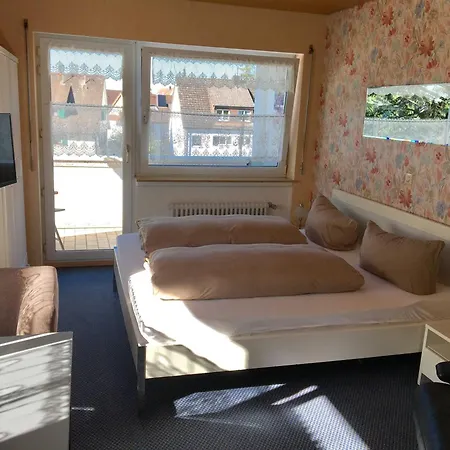 Gaestehaus Am Lindenweg Homestay *