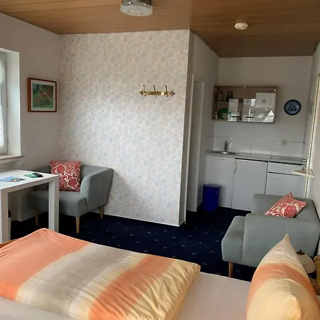 Ubytování v soukromí Gaestehaus Am Lindenweg