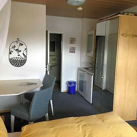 Gaestehaus Am Lindenweg Alloggio in famiglia Meersburg