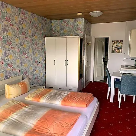 Gaestehaus Am Lindenweg *