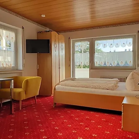 Gaestehaus Am Lindenweg Quarto em Acomodações Particulares *