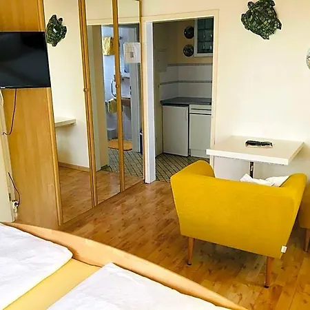 Quarto em Acomodações Particulares Gaestehaus Am Lindenweg Meersburg