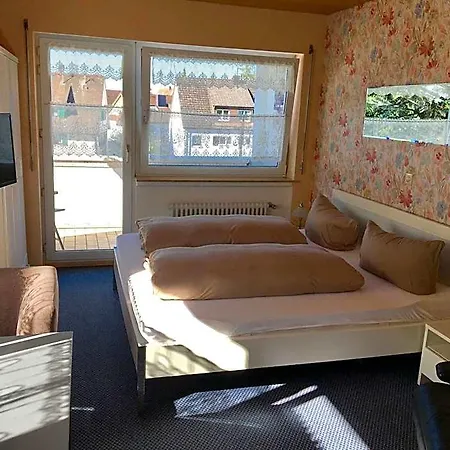 Gaestehaus Am Lindenweg Quarto em Acomodações Particulares *